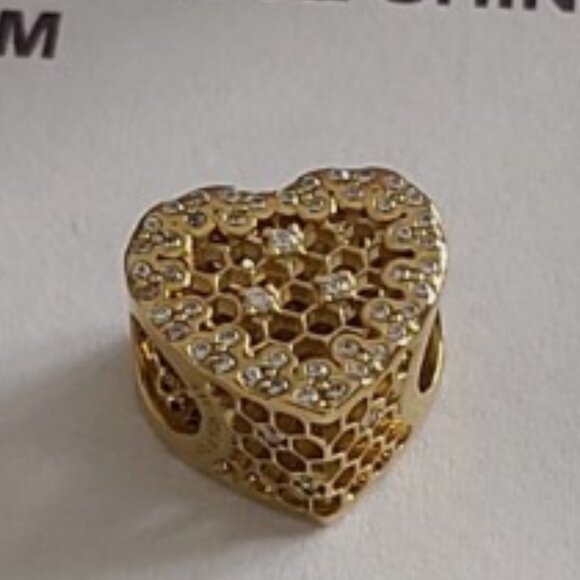 Pandora Shine Honeycomb Lace Heart Charm with Clear Zirconia 767039CZ- VERY RARE - Picture 12 of 16